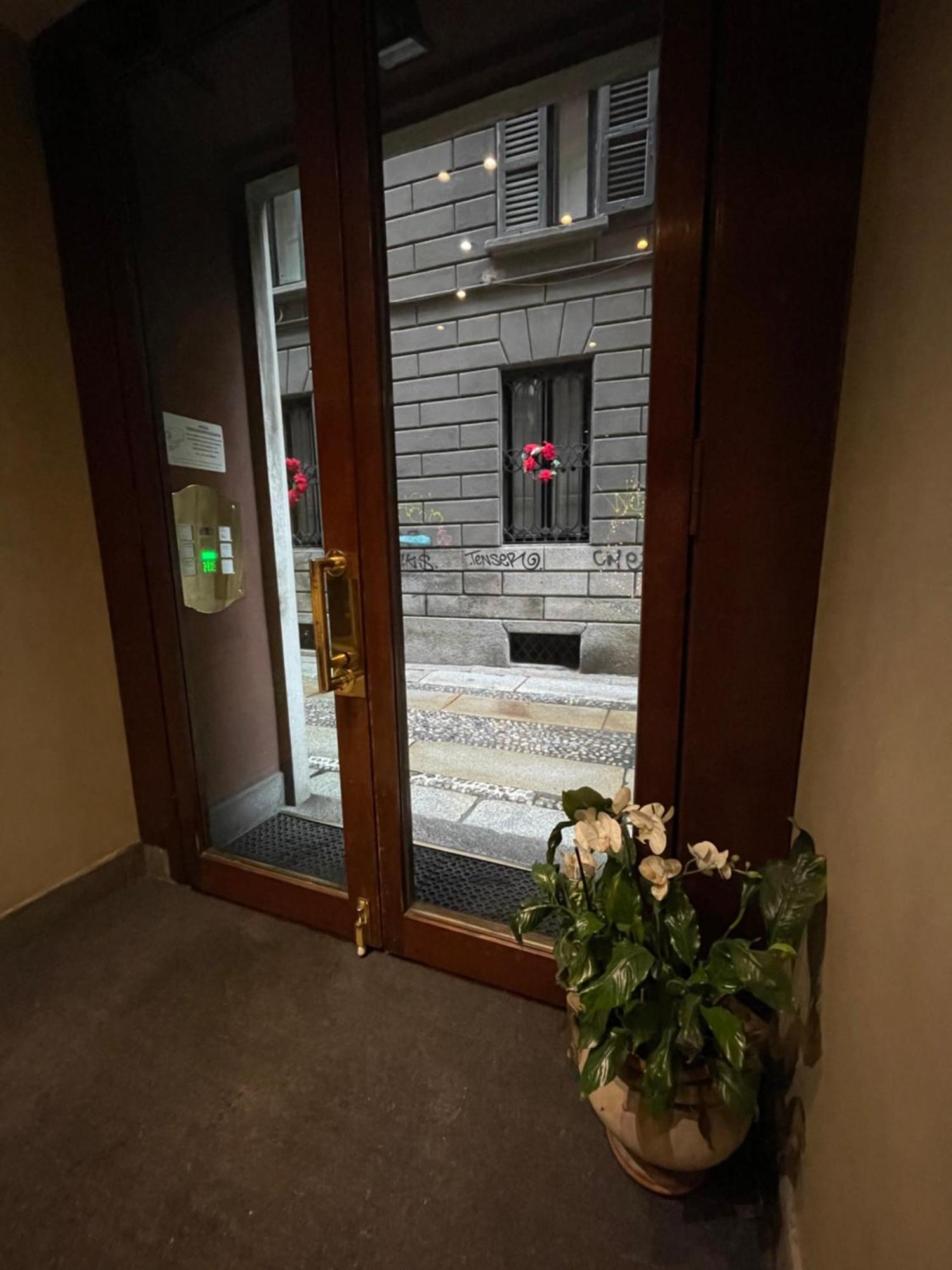 Santa Sofia Apartment Milan Exterior photo